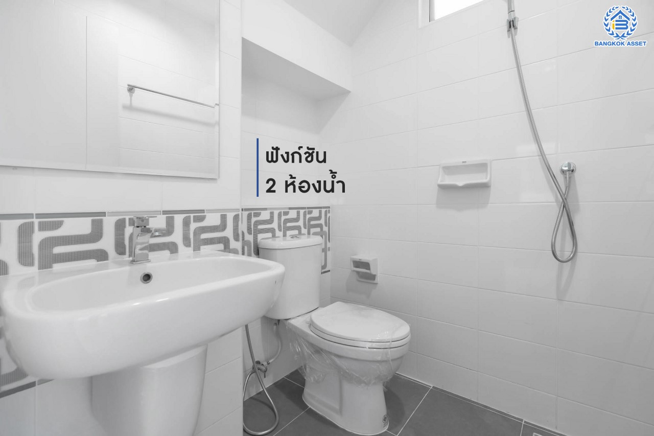 บ้านมือสองตกแต่งใหม่ สังคมคุณภาพแบรนด์ LH ม.อินนิซิโอ ปิ่นเกล้า-วงแหวน เนื้อที่ 50.4 ตร.ว. ฟังก์ชัน 3 ห้องนอน 2 ห้องน้ำ 2 ที่จอดรถ บนทำเลศักยภาพ เดินทางสะดวก เชื่อมต่อทั้งปิ่นเกล้า-ศาลายา ใกล้เซ็นทรัลเวสต์เกต รถไฟฟ้า "สถานีตลาดบางใหญ่" และทางด่วน "กาญจนาภิเษก"